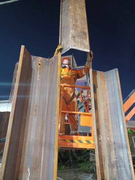 Piling: Lightbody Street