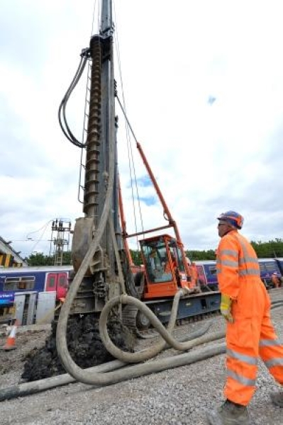 CFA piling at Hornsey
