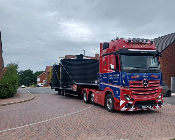 Picture of a truck with new tanks on the back.