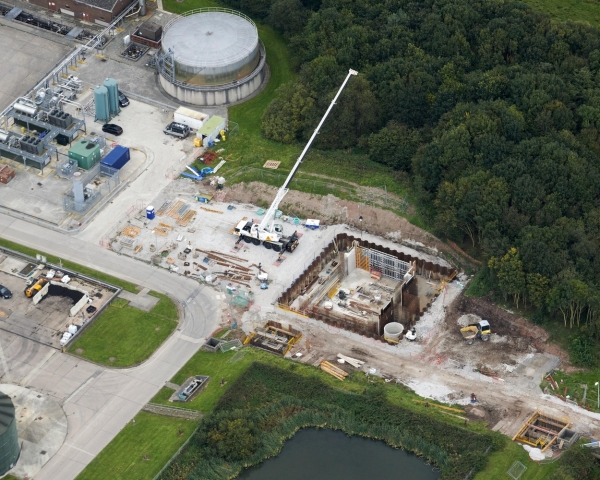 C2V+ - Ellesmere Port - Excavated Cofferdam.jpg