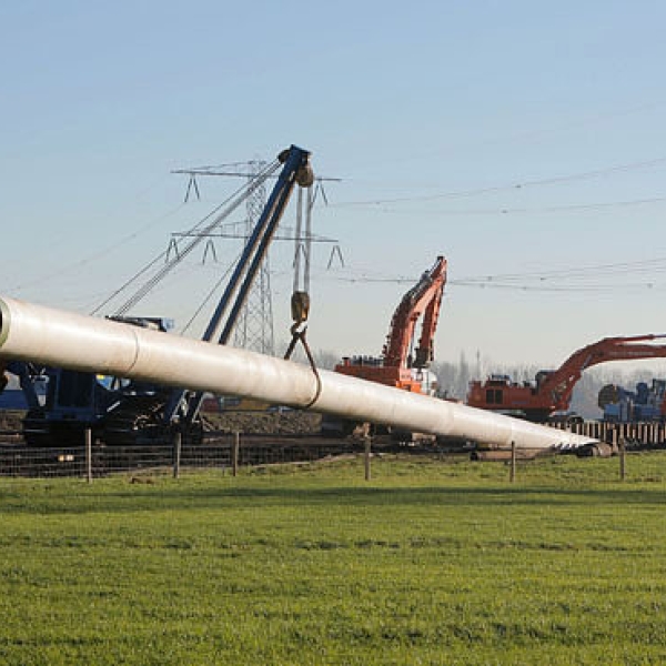 Construction of Beverwijk-Wijngaarden gas transport pipeline